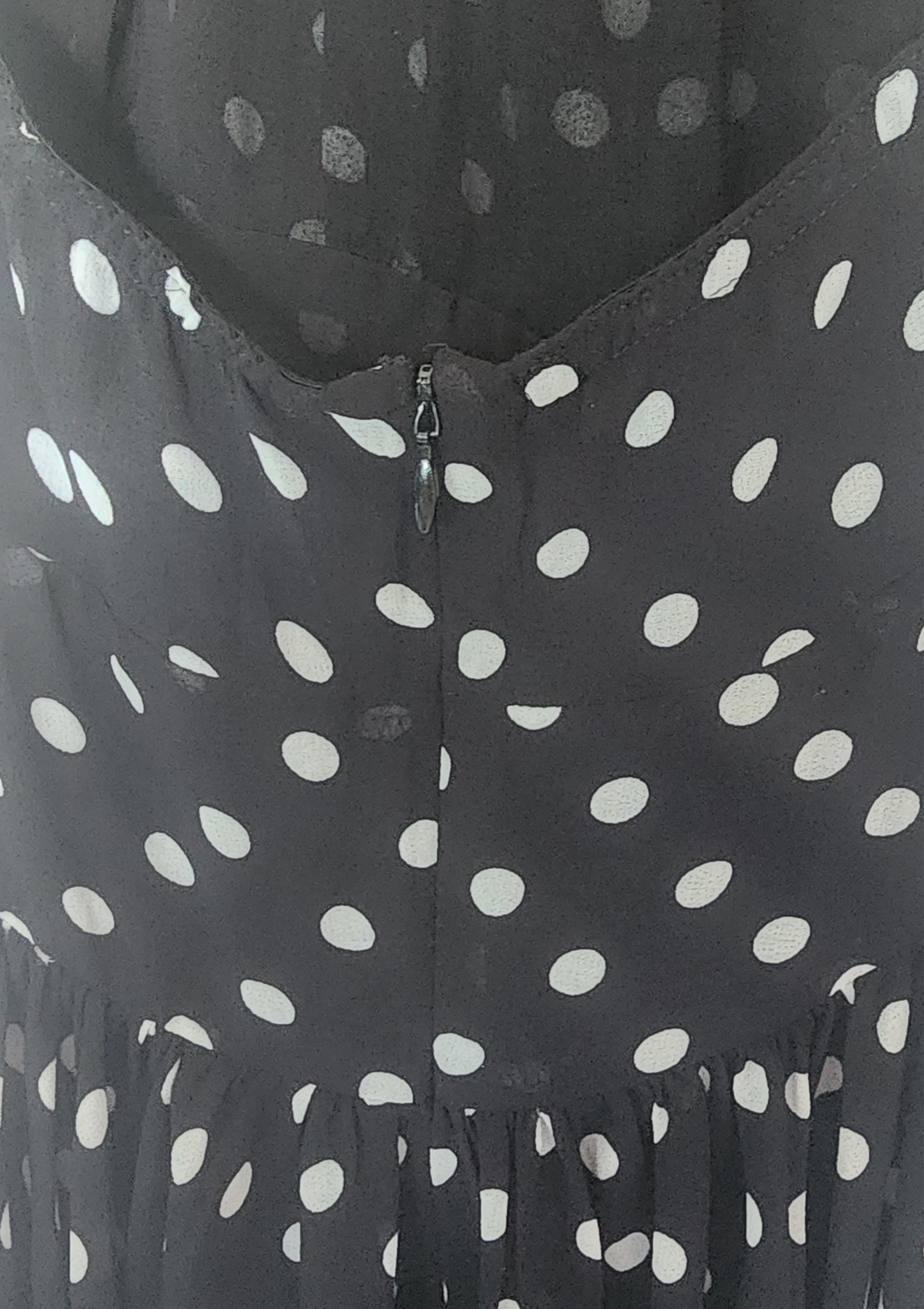 Vestido Negro con puntos blancos Size 4