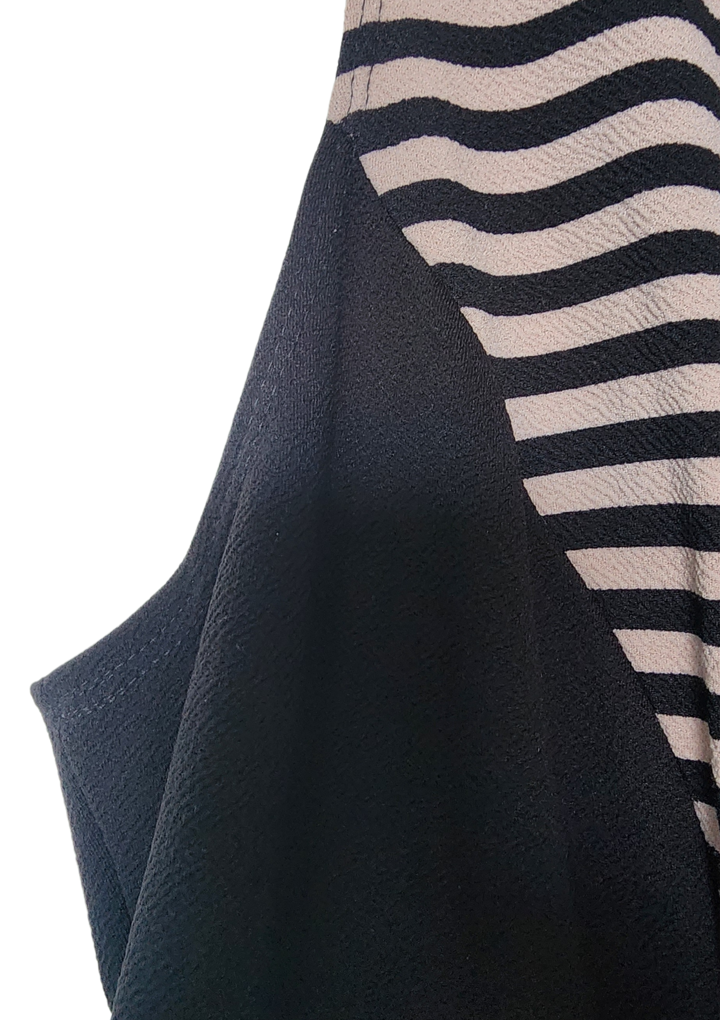 Vestido sin manga negro con líneas alfrente crema Size 3X